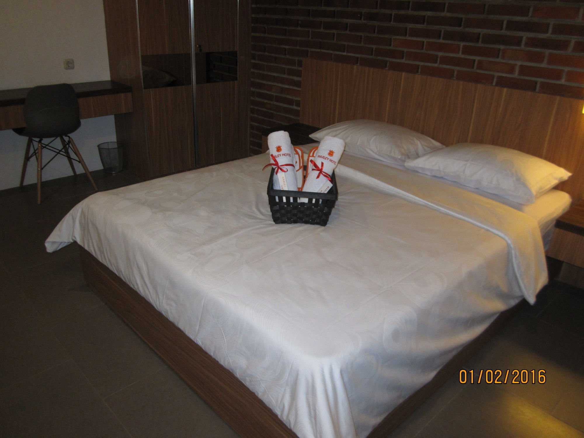 Maxley Hotel At Arjuna Jacarta Exterior foto